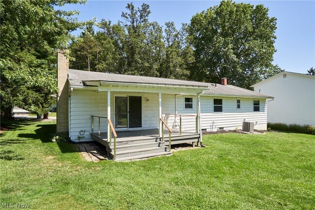 Building Photo - 432 Mackinaw Ave