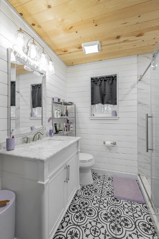 Building Photo - 1705 Milne St