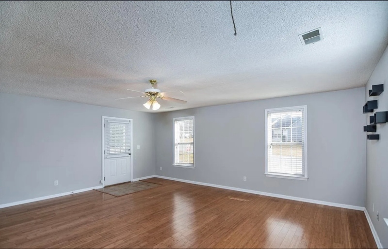 Building Photo - 705 Veryfine Dr