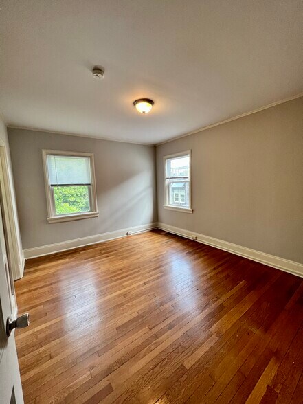 Building Photo - 1411 Grove Avenue