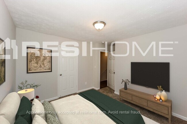 Building Photo - 6554 River Glen Dr