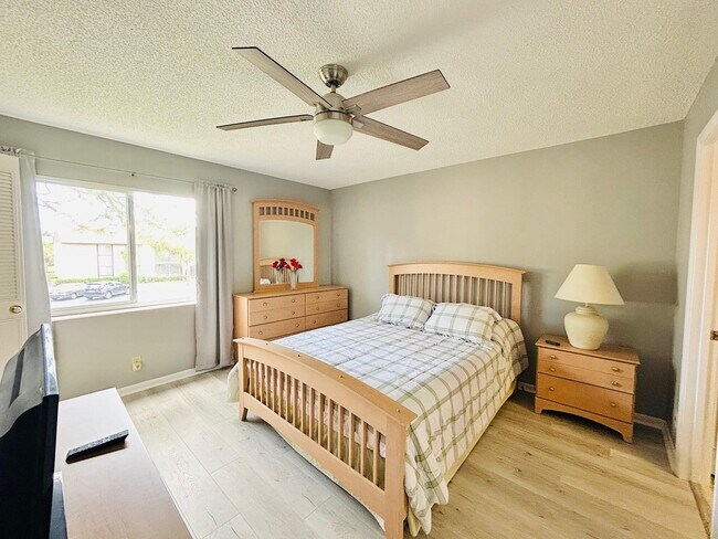 Building Photo - 408 Pine Glen Ln