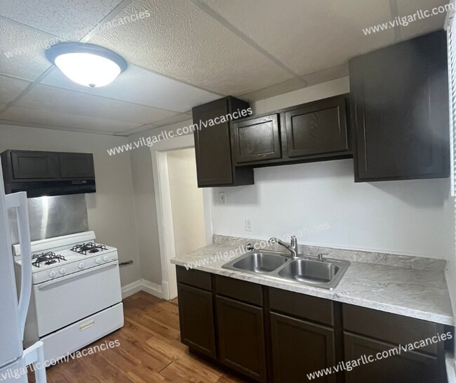 Building Photo - 778 Tyler St