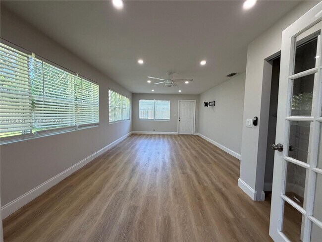 Building Photo - 7571 Eaton St