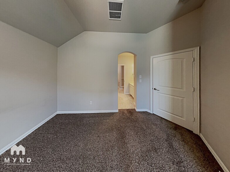 Building Photo - 4405 Evenstar Wy