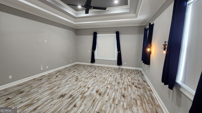 Building Photo - 143 Millers Branch Dr