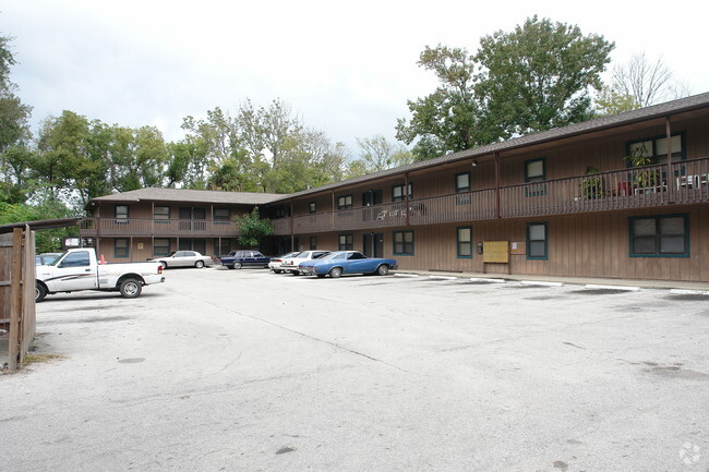 Building Photo - Whispering Winds Apartments