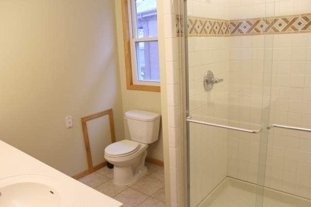 Building Photo - Spacious, 5bd, 2.5 renovated home in Midway!! AVAILABLE NOW