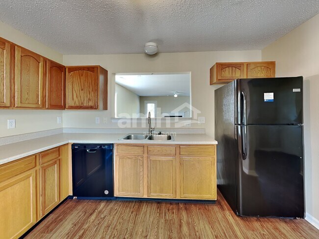 Building Photo - 1688 Harvest Meadow Dr