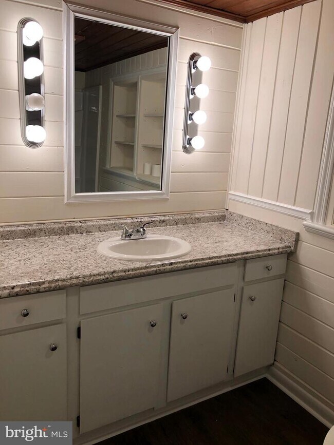 Building Photo - 2485 Williamsport Pike