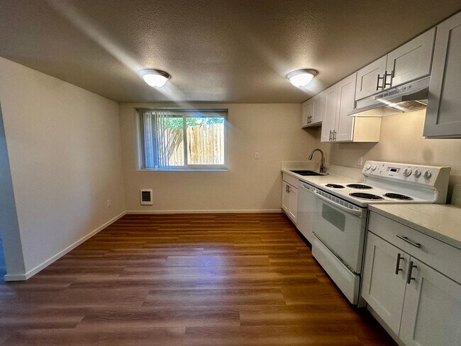 Building Photo - Welcome to Luradel Street Apartments – Com...