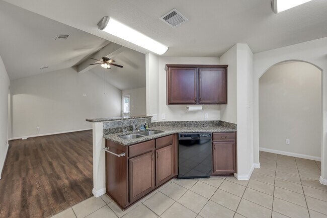 Building Photo - 7527 Fettle Ln