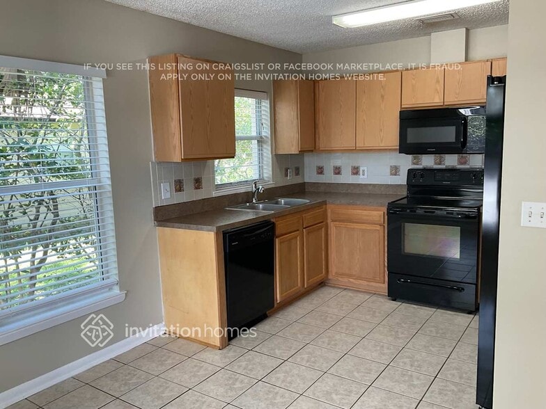 Building Photo - 91 Donner Rd