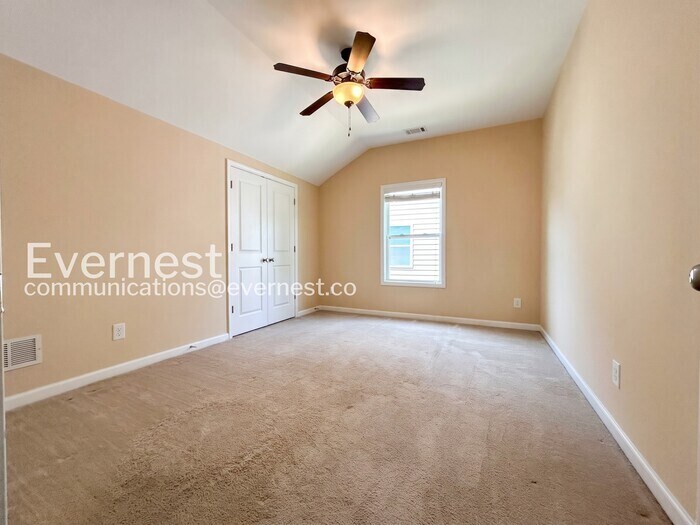 Building Photo - 1500 Drew Dr