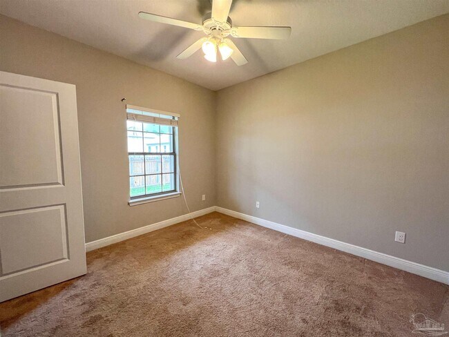 Building Photo - 8776 Bradfield Dr