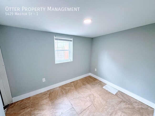 Building Photo - 5429 Master St