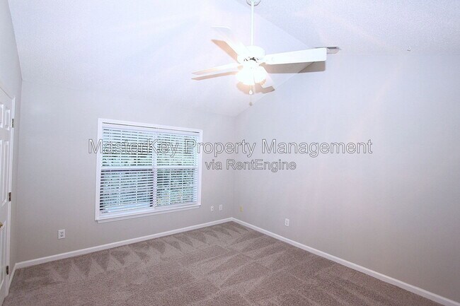Building Photo - 309 Hallwood Ct