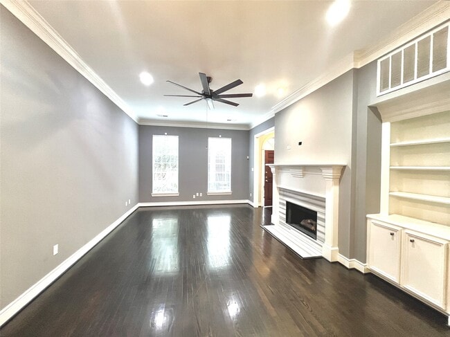 Building Photo - 6831 Staffordshire Blvd