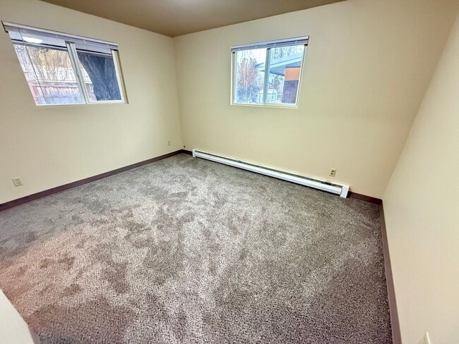 Building Photo - 1608-1610 N Brooklane St