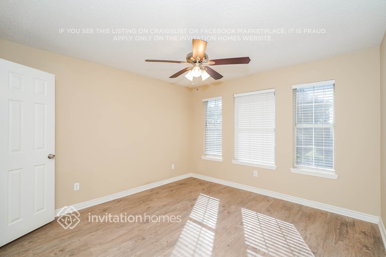 Building Photo - 10900 Huntington Rd