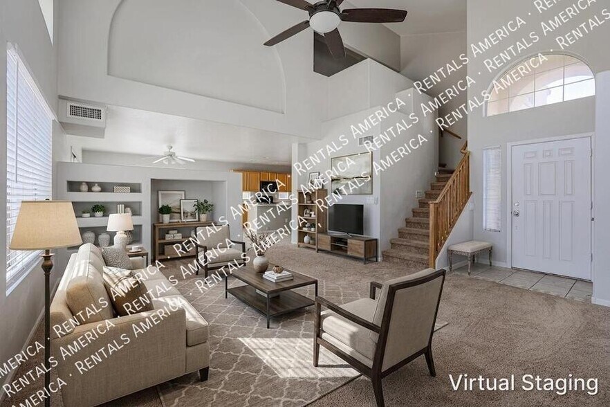 Building Photo - 7441 W Fleetwood Ln