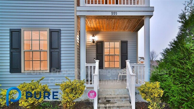 Building Photo - 995 Yarrow Ln