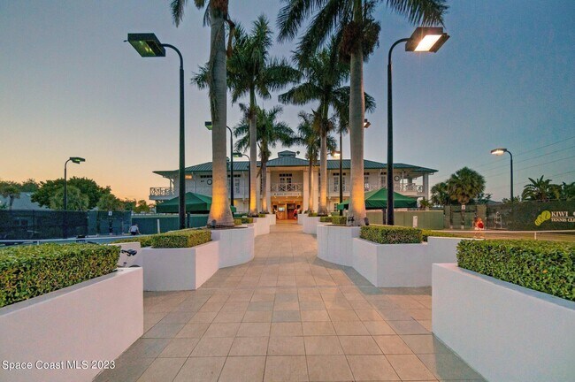 Building Photo - 526 McGuire Blvd