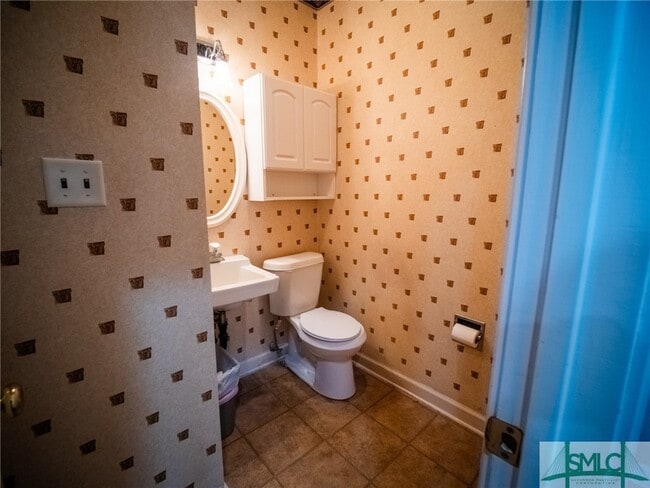 Building Photo - 7373 Hodgson Memorial Dr