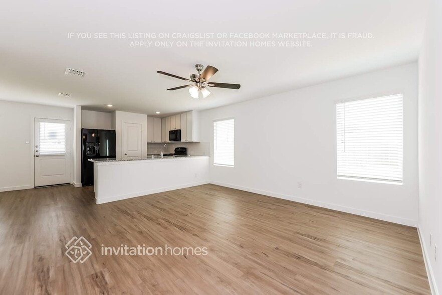 Building Photo - 4900 Old Ember Ln