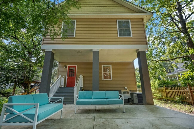 Building Photo - 2021 Washington Blvd