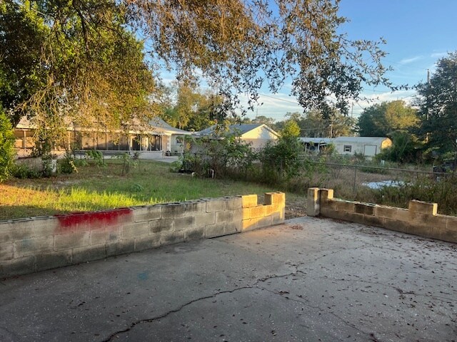 Building Photo - 608 Maggie Cir