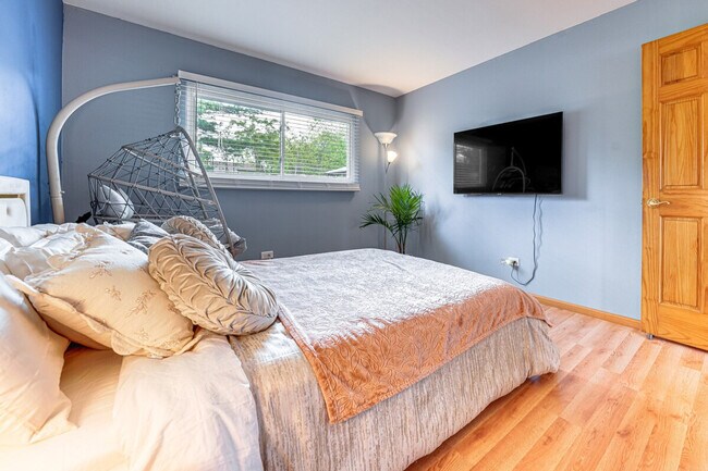 Building Photo - 117 Marryat Pl