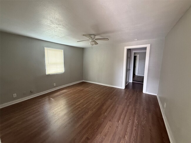 Building Photo - 6602 Avenue R
