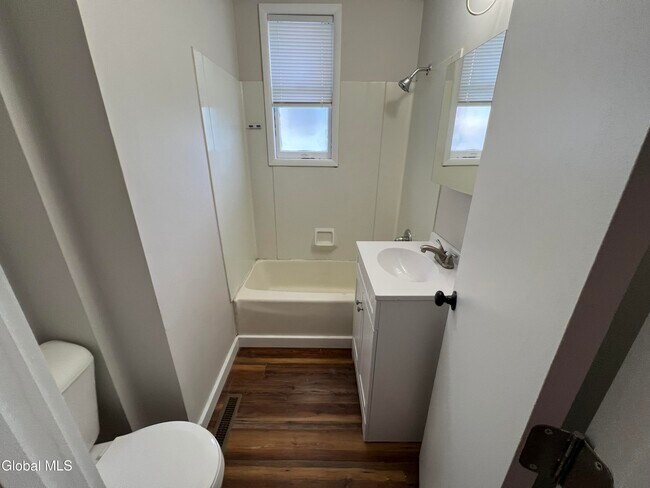 Building Photo - 1084 Wendell Ave