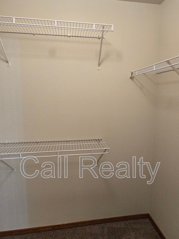 Building Photo - 5116 S Smith Ct