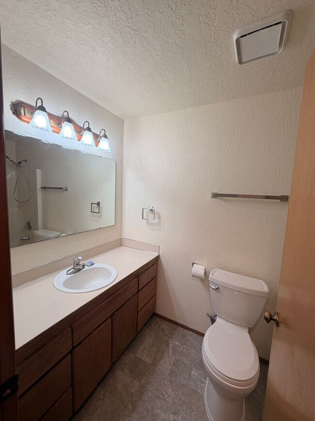 Building Photo - Utah8876