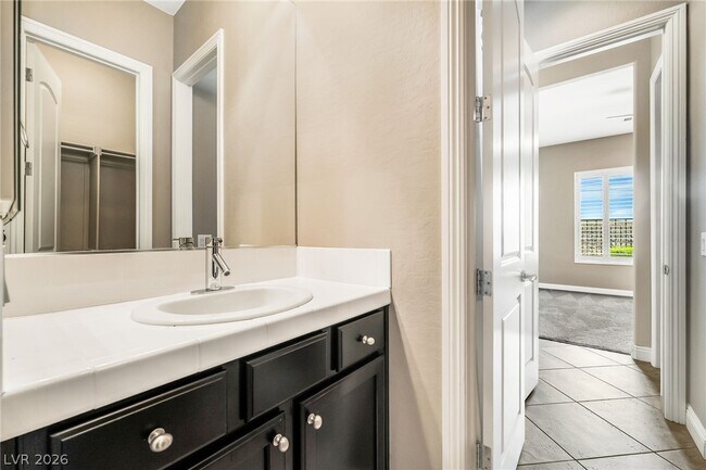 Building Photo - 2501 Luberon Dr