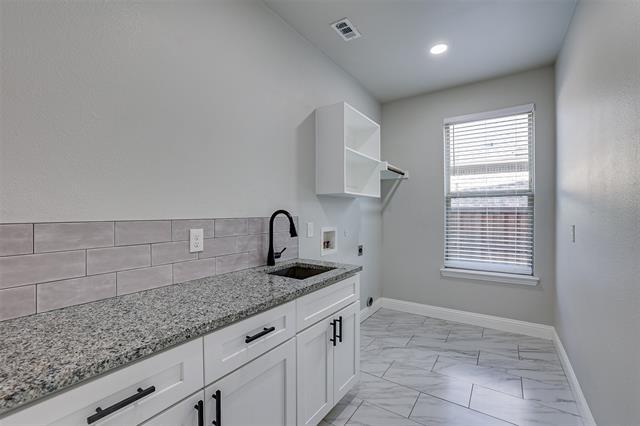 Building Photo - 1804 Eastwood Ct