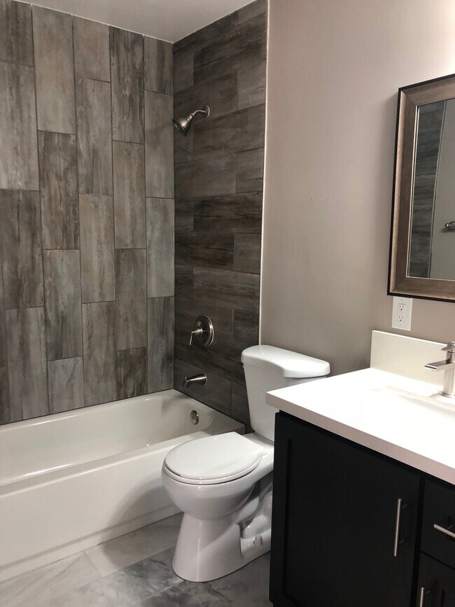 Building Photo - BEAUTIFUL & SPACIOUS 1 BR COTTAGE IN QUIET CUL-DE-SAC IN CLAIREMONT