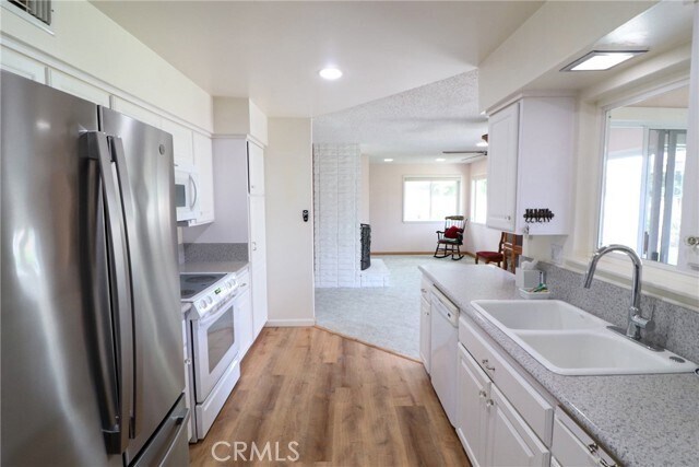 Building Photo - 1117 E Trenton Ave