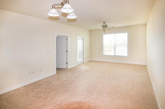 Building Photo - 2244 Ashley Crossing Dr