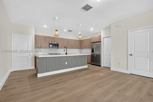 Building Photo - 4540 NW 83rd Path
