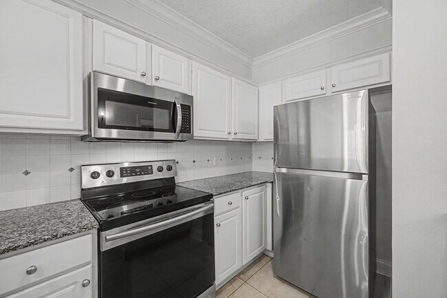 Building Photo - 159 Brooks St SE