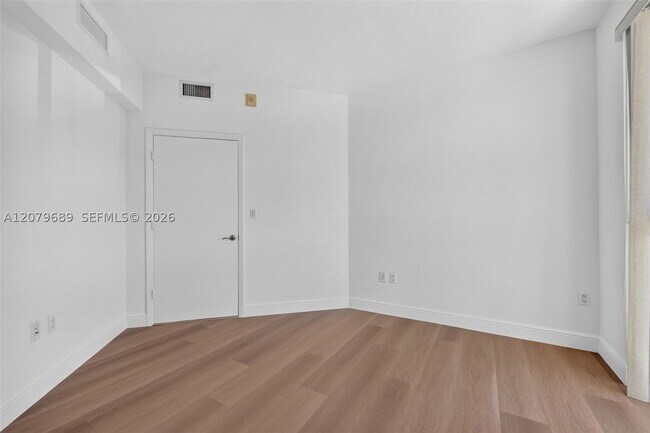 Building Photo - 7270 SW 88th St
