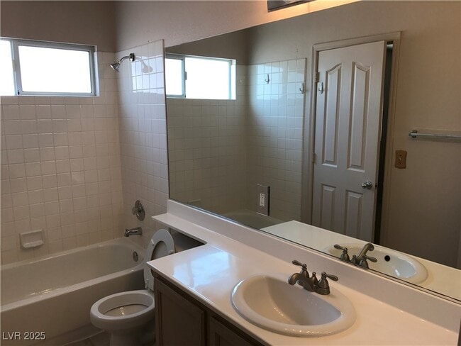 Building Photo - 2064 Lipari Ct