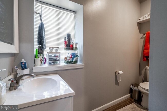 Building Photo - 116 S Fellowship Rd