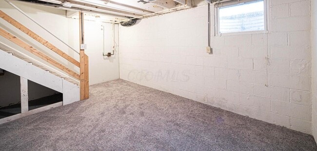 Building Photo - 97 Tarryton Ct W