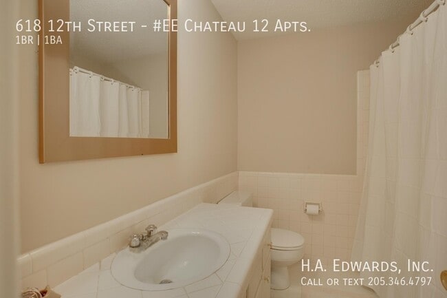 Building Photo - 618 12th St