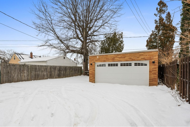 Building Photo - 14212 Leroy Ave