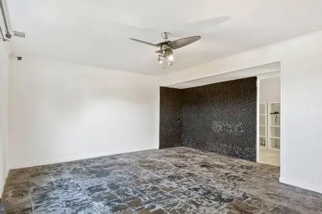 Building Photo - 4223 Lees Corner Rd